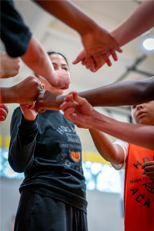 What Makes a Great Youth Basketball Coach?